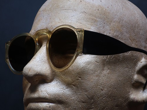 Alte antike sonnenbrille - alte, mit