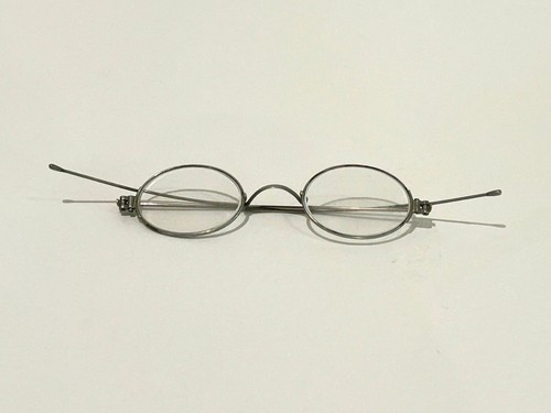 Antike brille mit ovalen - brille,