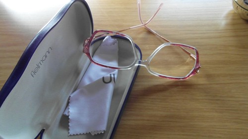 Optiker brillengestell mit - optiker-brillengestell,